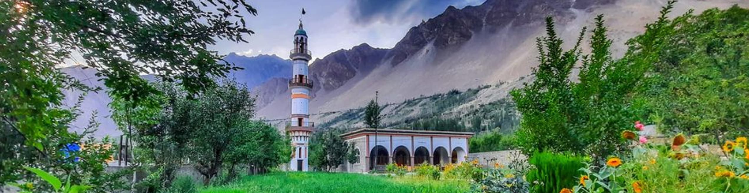  Main town area of Aliabad Hunza, Streets and buildings in Aliabad Hunza town