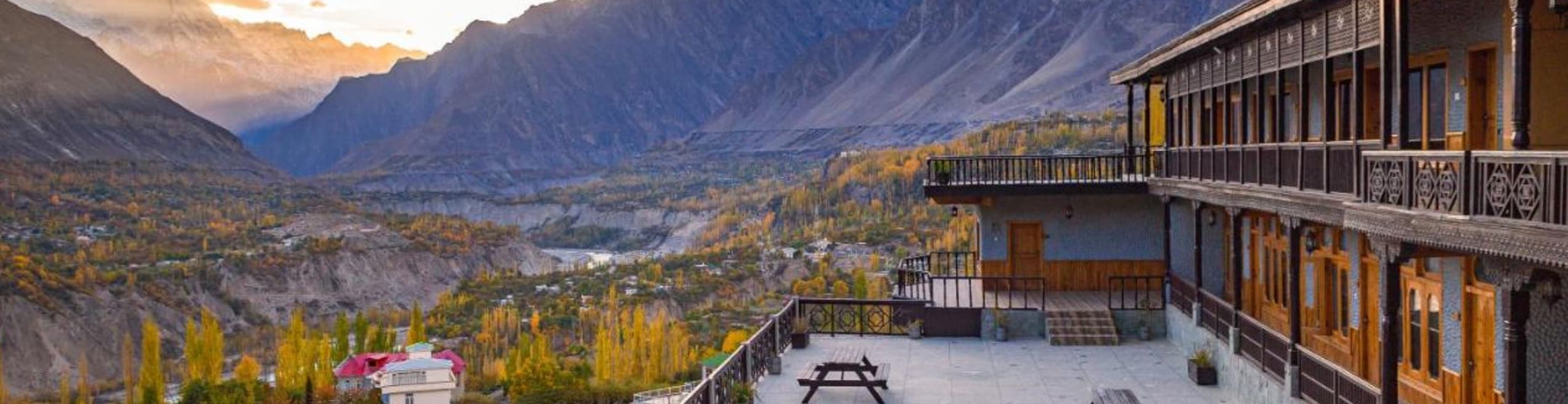 karimabad view, Roomy Daastaan Hotel