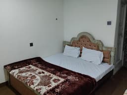 Economy single room with twin bed in Skardu, Hotel Saspolo Skardu compact room interior
