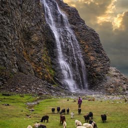 Manthokha Waterfall Skardu – Scenic Falls in Kharmang Valley Manthokha Waterfall Skardu, Famous Manthokha waterfall in Kharmang Valley