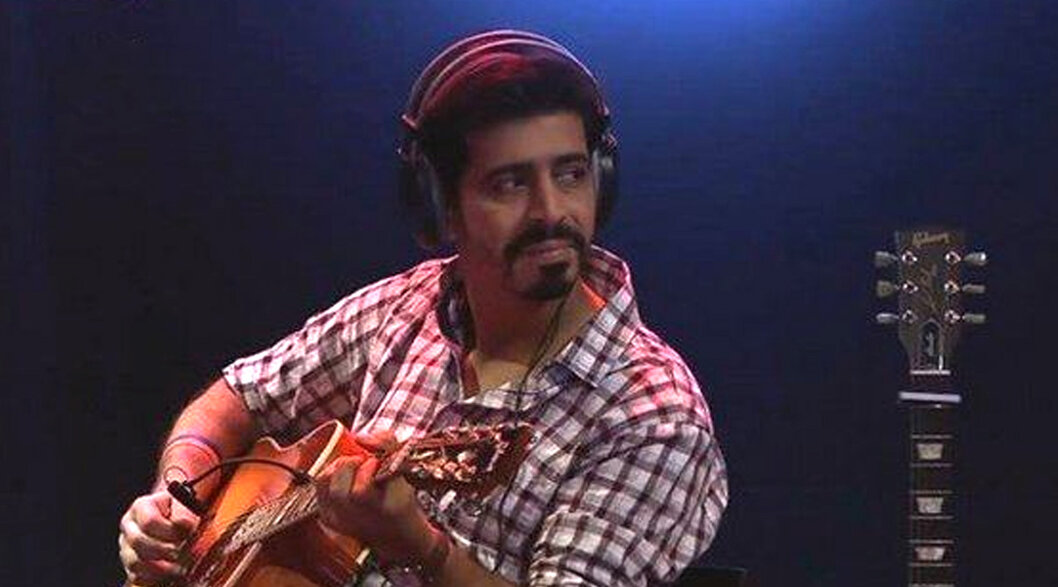 Imran Muhammad Akhoond, Pakistani Musicians, Pakistani Guitarists