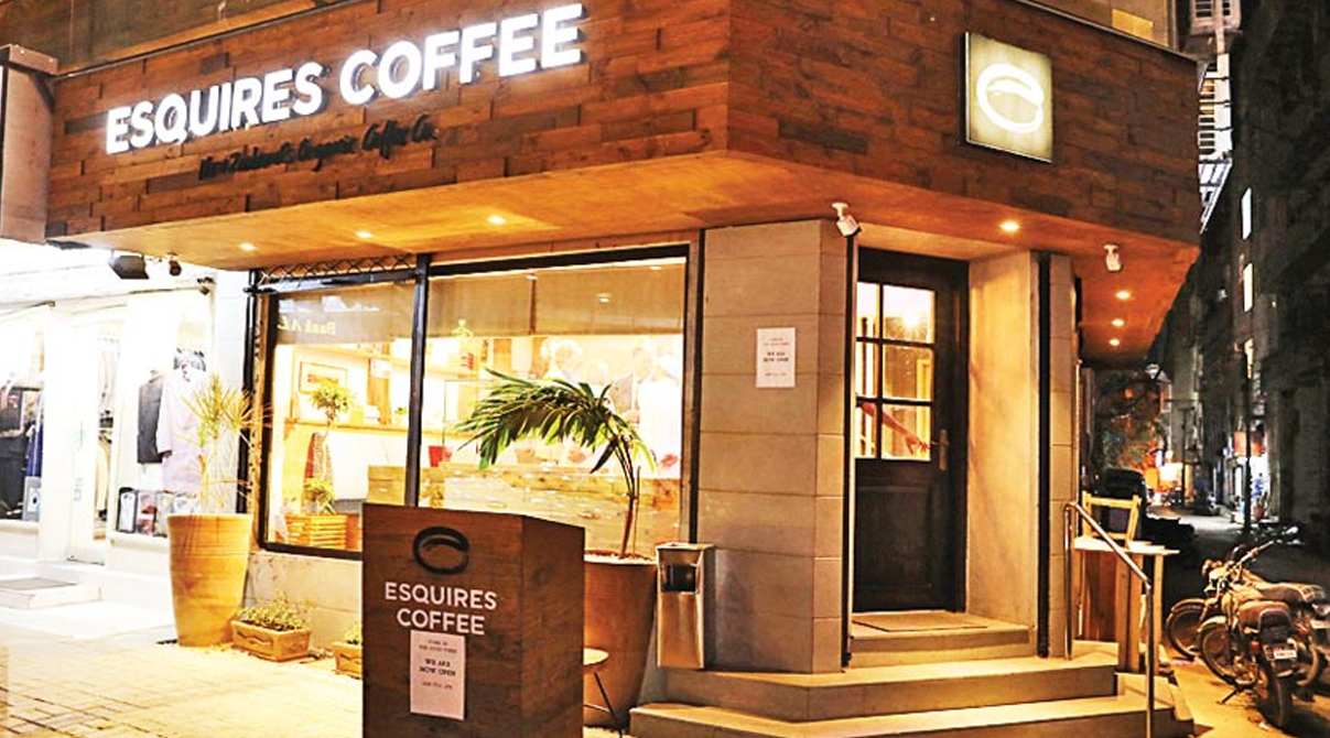 Esquires Coffee, Breakfast places in Karachi, Foodies